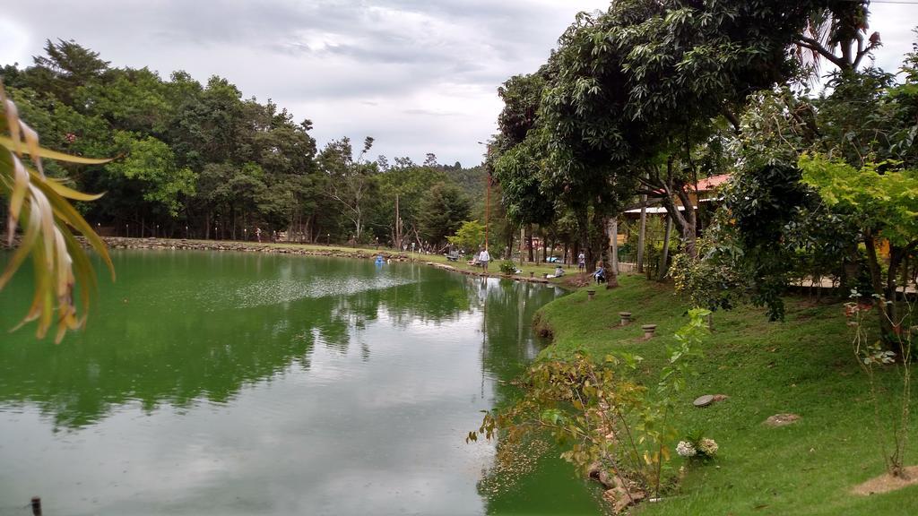 Pousada Paraiso Serra Negra  Buitenkant foto